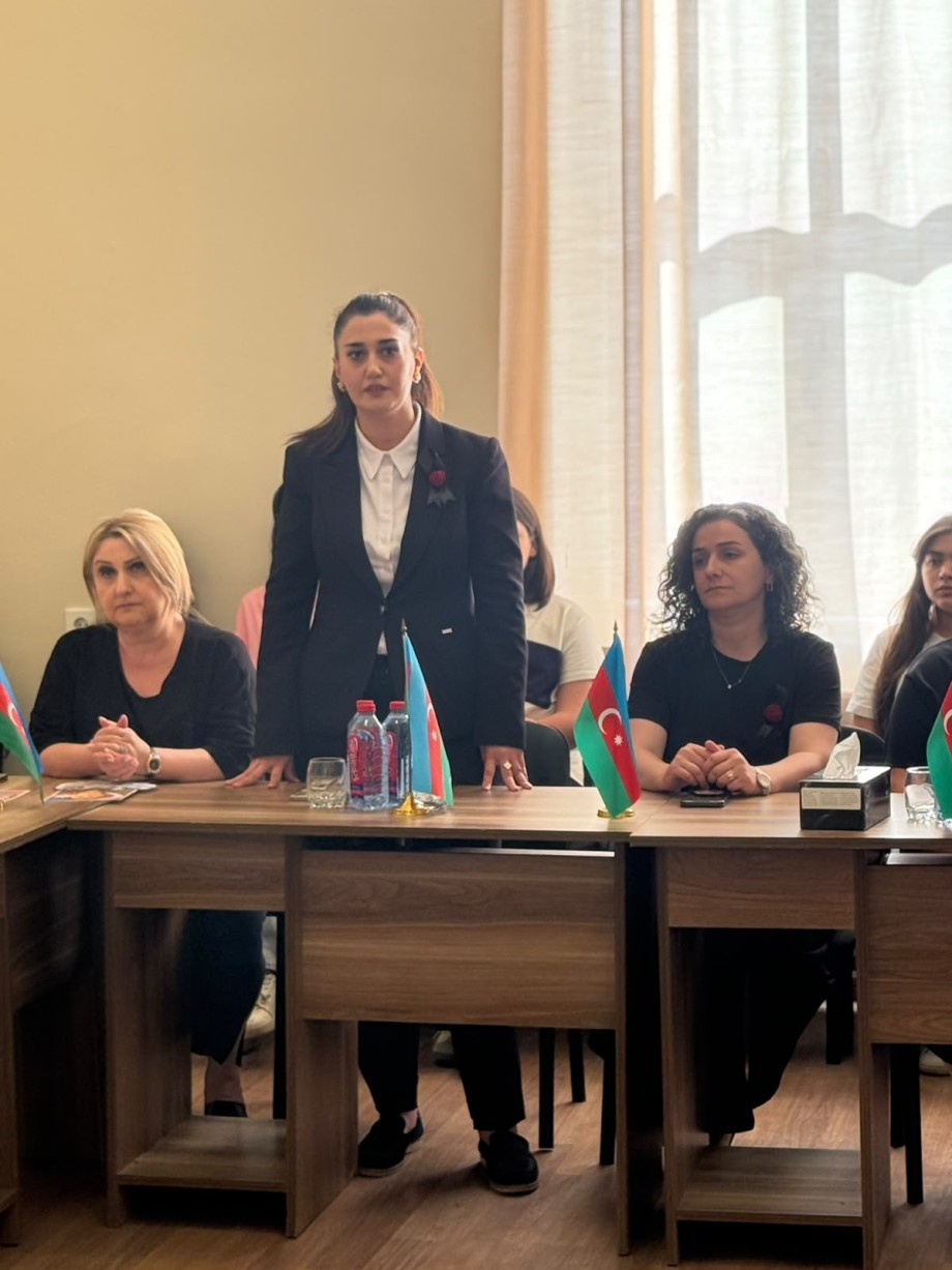 ADNSU-nun nəzdində Sənaye və Texnologiya Kollecində 27 Sentyabr – Anım Gününə həsr olunmuş dəyirmi masa keçirilib