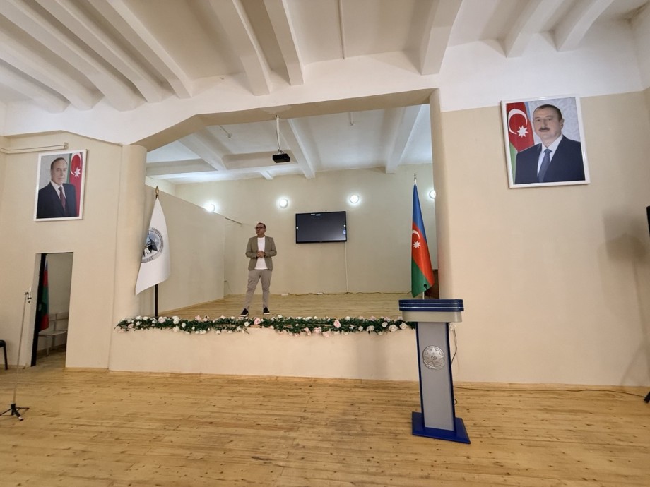 CodeNest Akademiya və ADNSU-nun nəzdində Sənaye və Texnologiya Kollecinin Birgə Təşkilatçılığı ilə Süni İntellekt və Kibertəhlükəsizlik Seminarı Təşkil Olunub